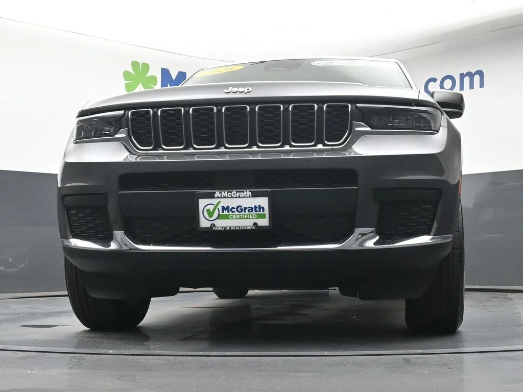 Certified Used 2025 Gray Jeep Laredo image 8