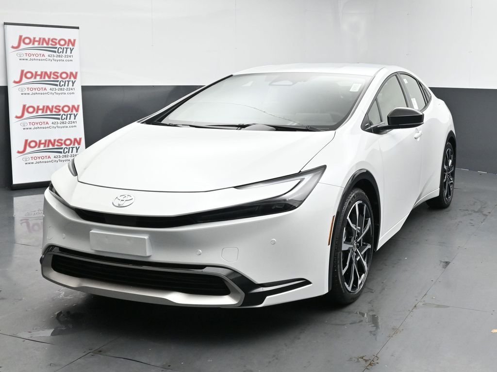 New 2026 Wind Chill Pearl <sup>1</sup> Toyota  XSE image 4