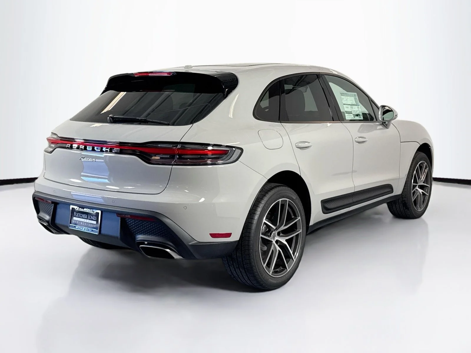2026 Porsche Macan Base - Photo 9