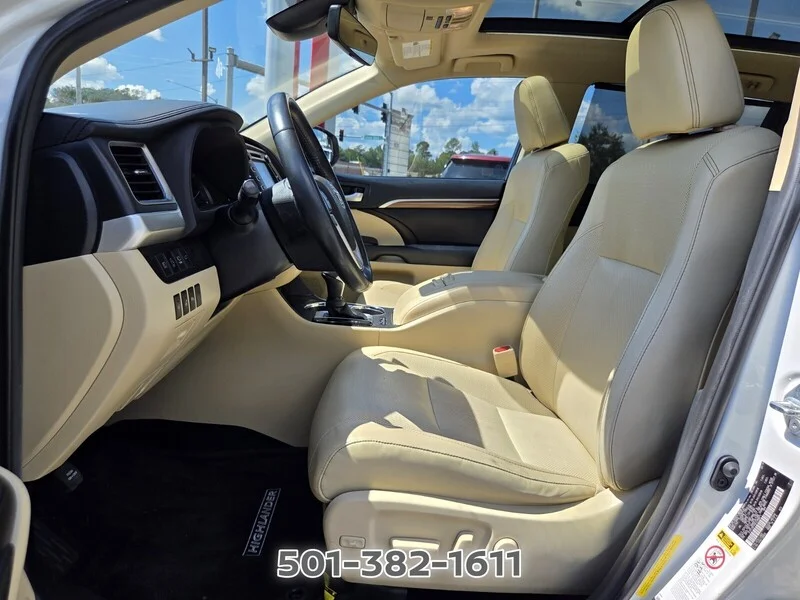 Used 2019 Blizzard Pearl TOYOTA LIMITED V6 FWD image 9