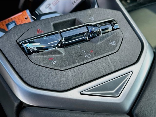New 2027 Gray BMW xDrive40i image 13