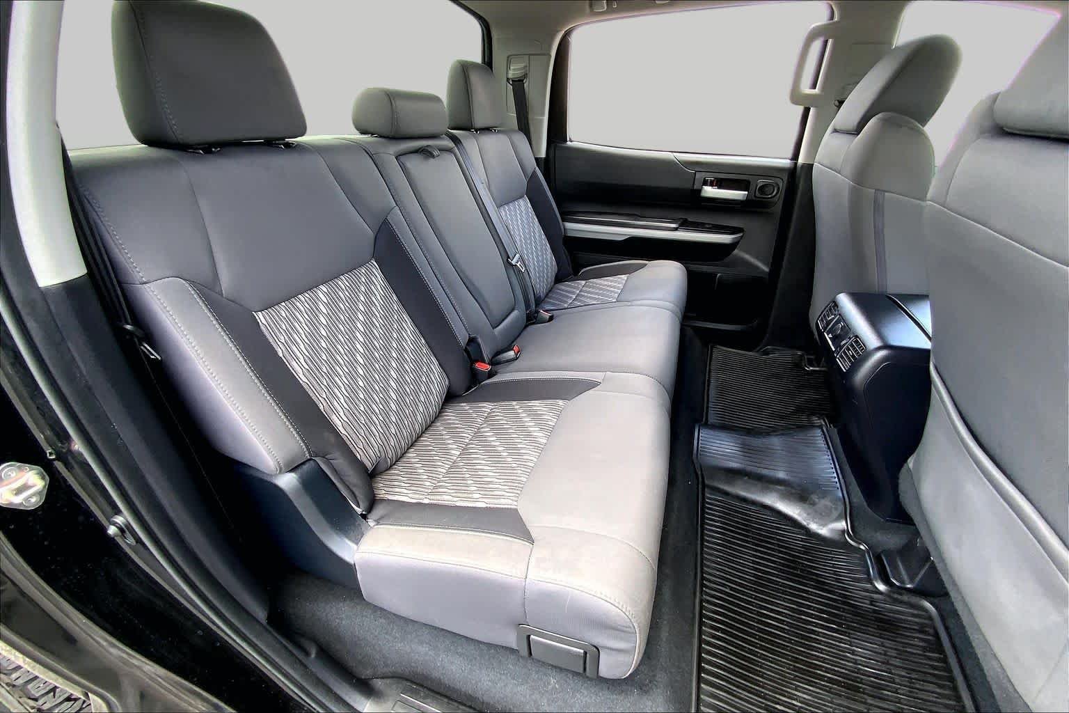 Used 2019 Midnight Black Metallic Toyota SR5 image 19
