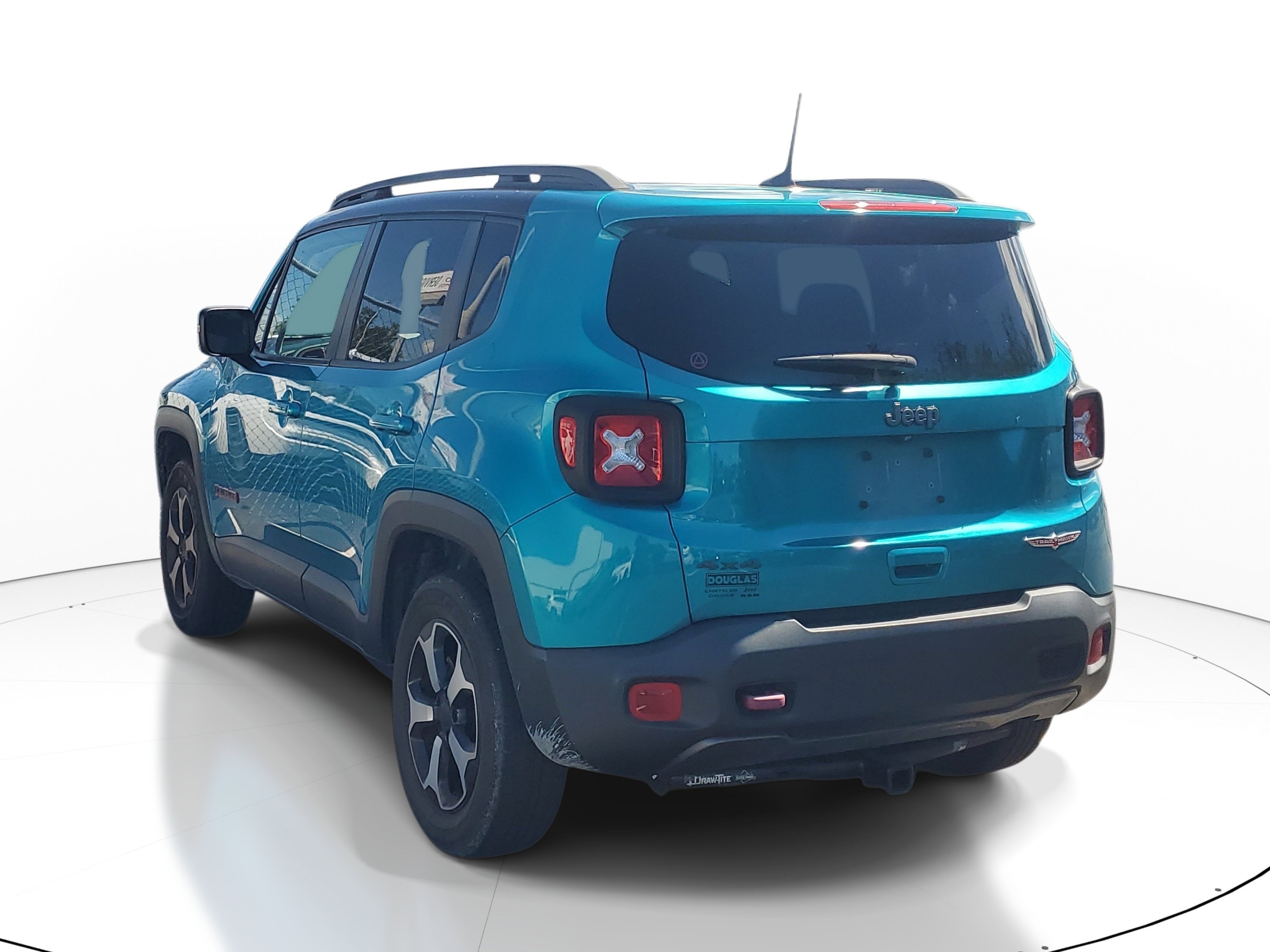 Used 2021 Bikini Metallic Clearcoat Jeep Trailhawk image 8