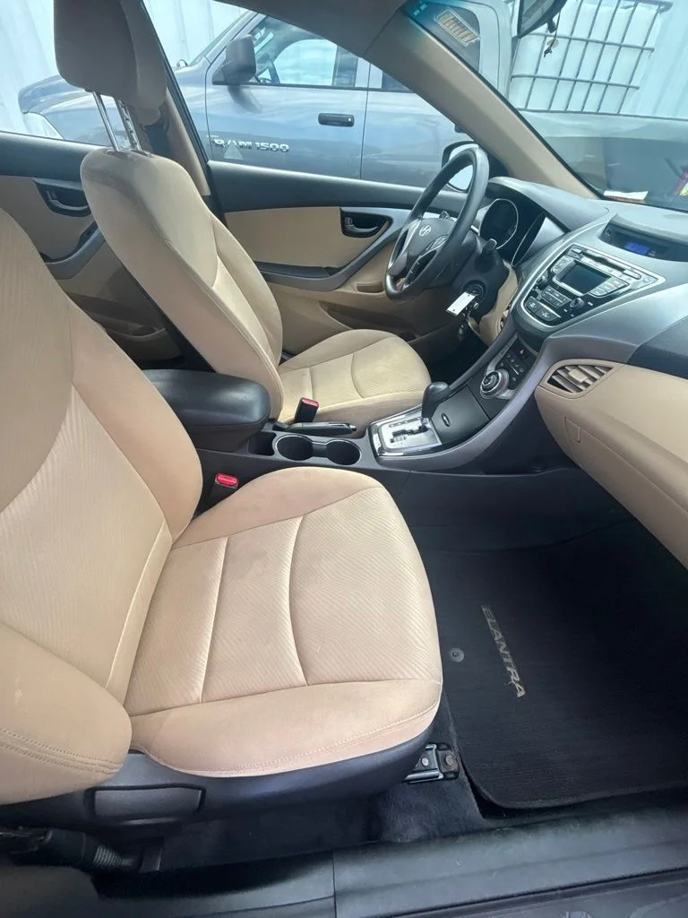 Used 2013 Black Hyundai GLS image 24