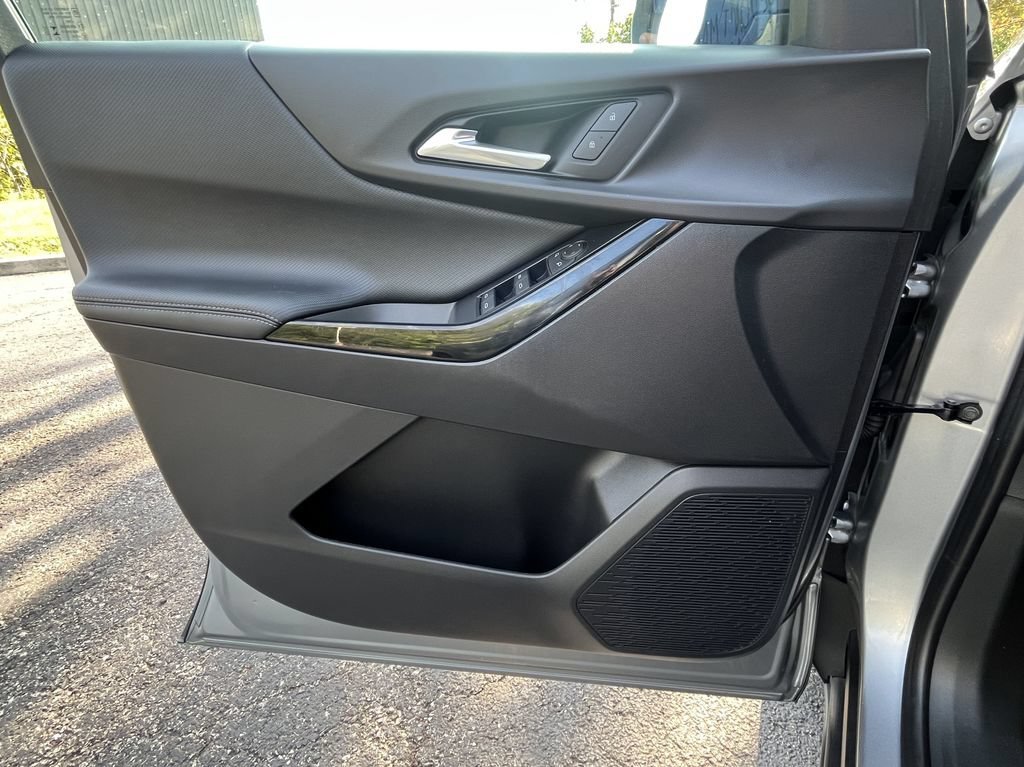 2026 Chevrolet Equinox LT - Photo 9