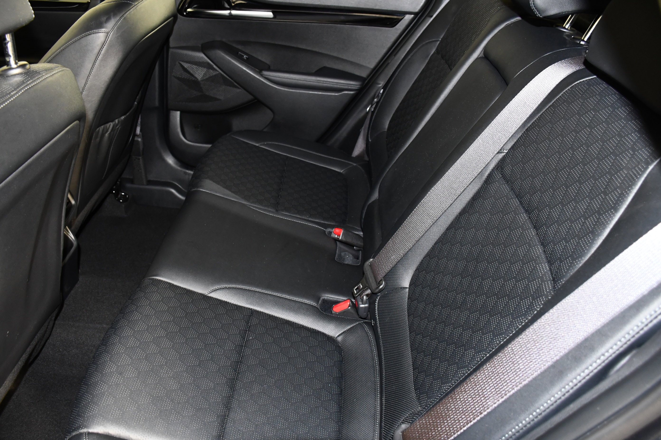 Used 2021 Gravity Gray Kia SX image 48