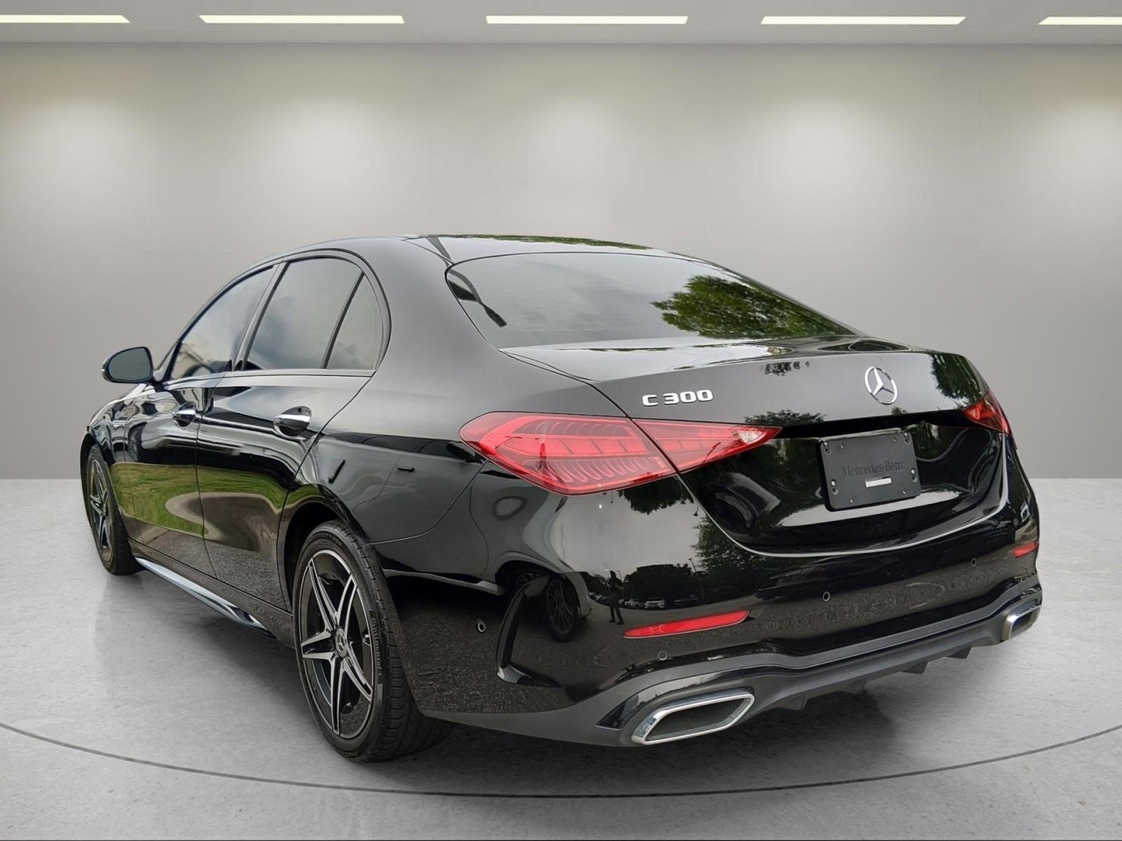 Used 2023  Mercedes-Benz C 300 image 7