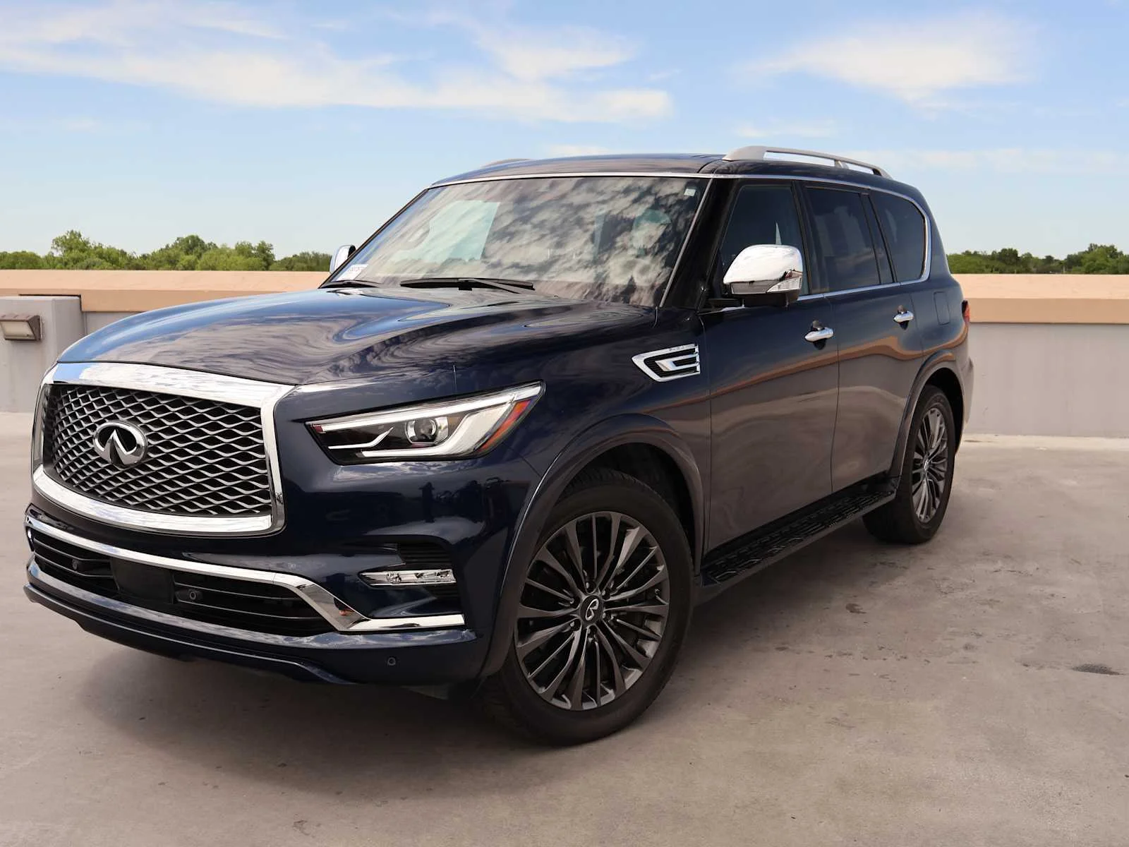 2023 INFINITI QX80 SENSORY