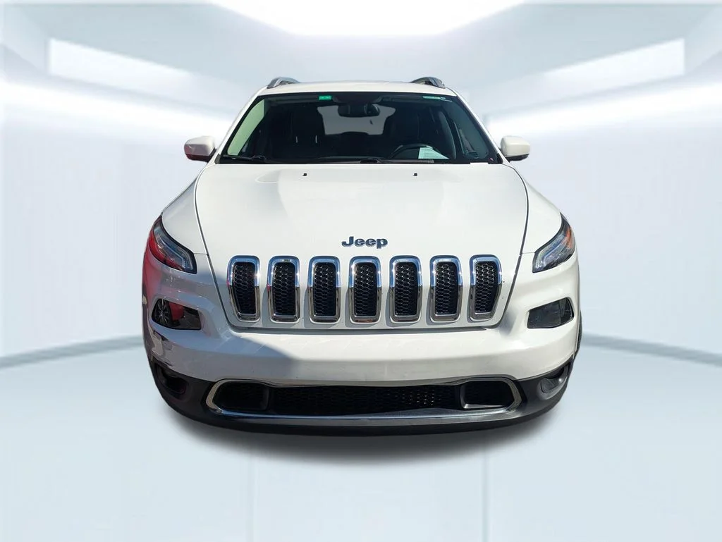 Used 2017 White Jeep Limited image 4