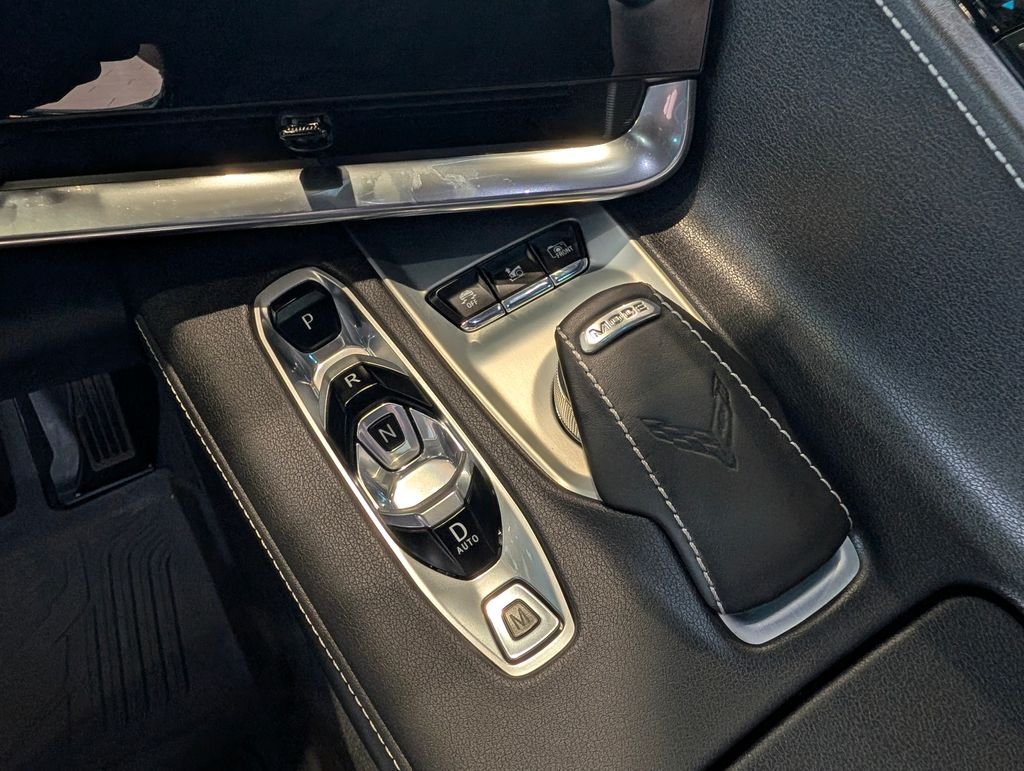 2021 Chevrolet Corvette 2LT - Photo 20
