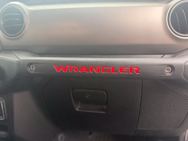 Used 2020 Crystal Metallic Jeep Sport S image 14