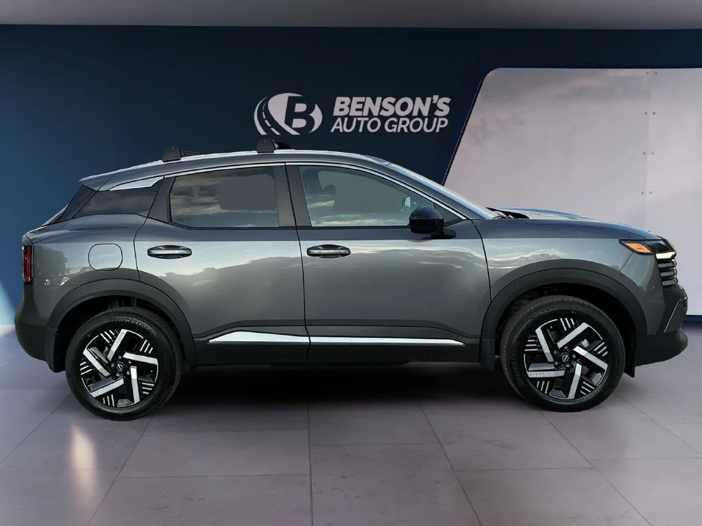 New 2027 Gray Nissan SV image 6
