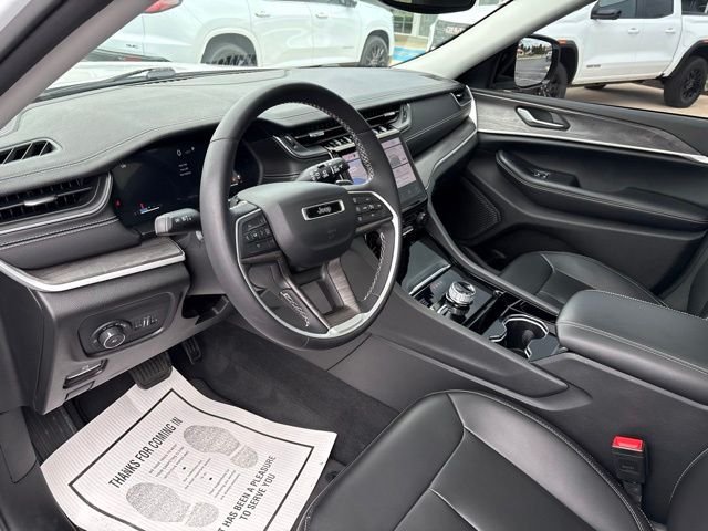 Used 2023 White Jeep Limited image 24
