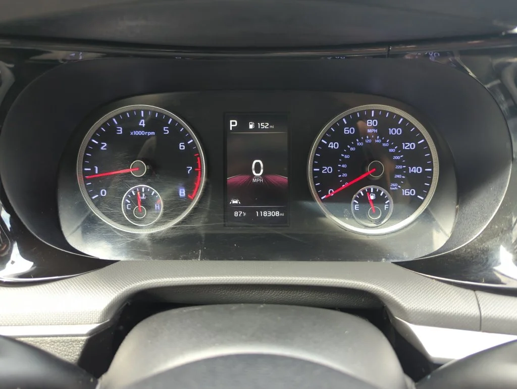 Used 2023 White Kia GT-Line image 39