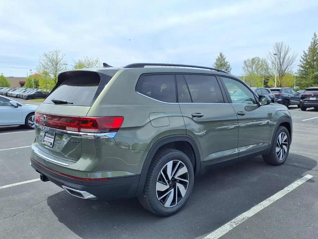 New 2026 Avocado Green Pearl Volkswagen 2.0T SE w/Technology image 2