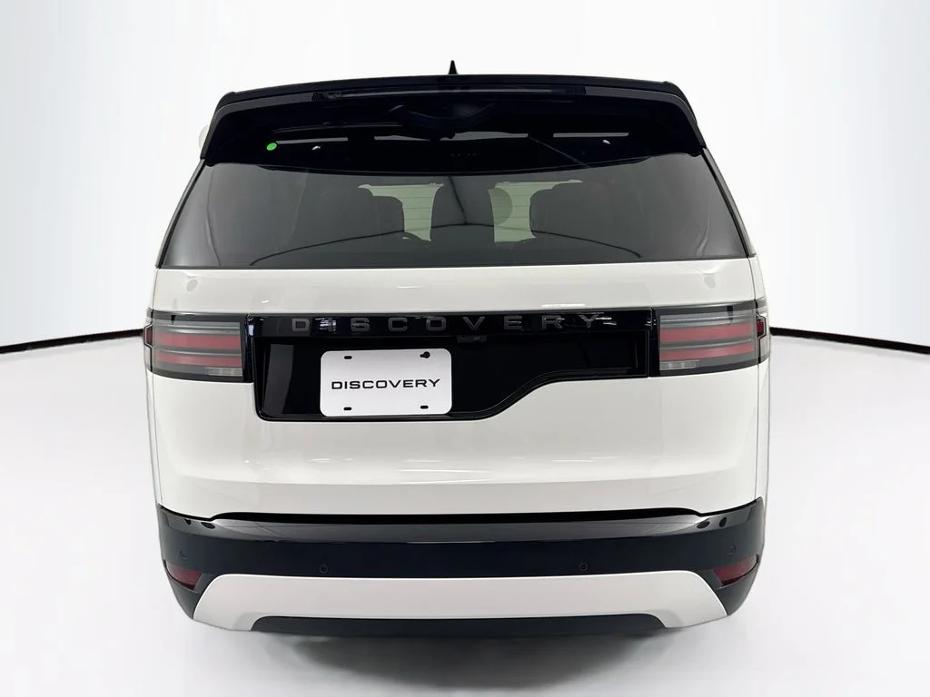New 2026 Fuji White Land Rover Dynamic SE image 6