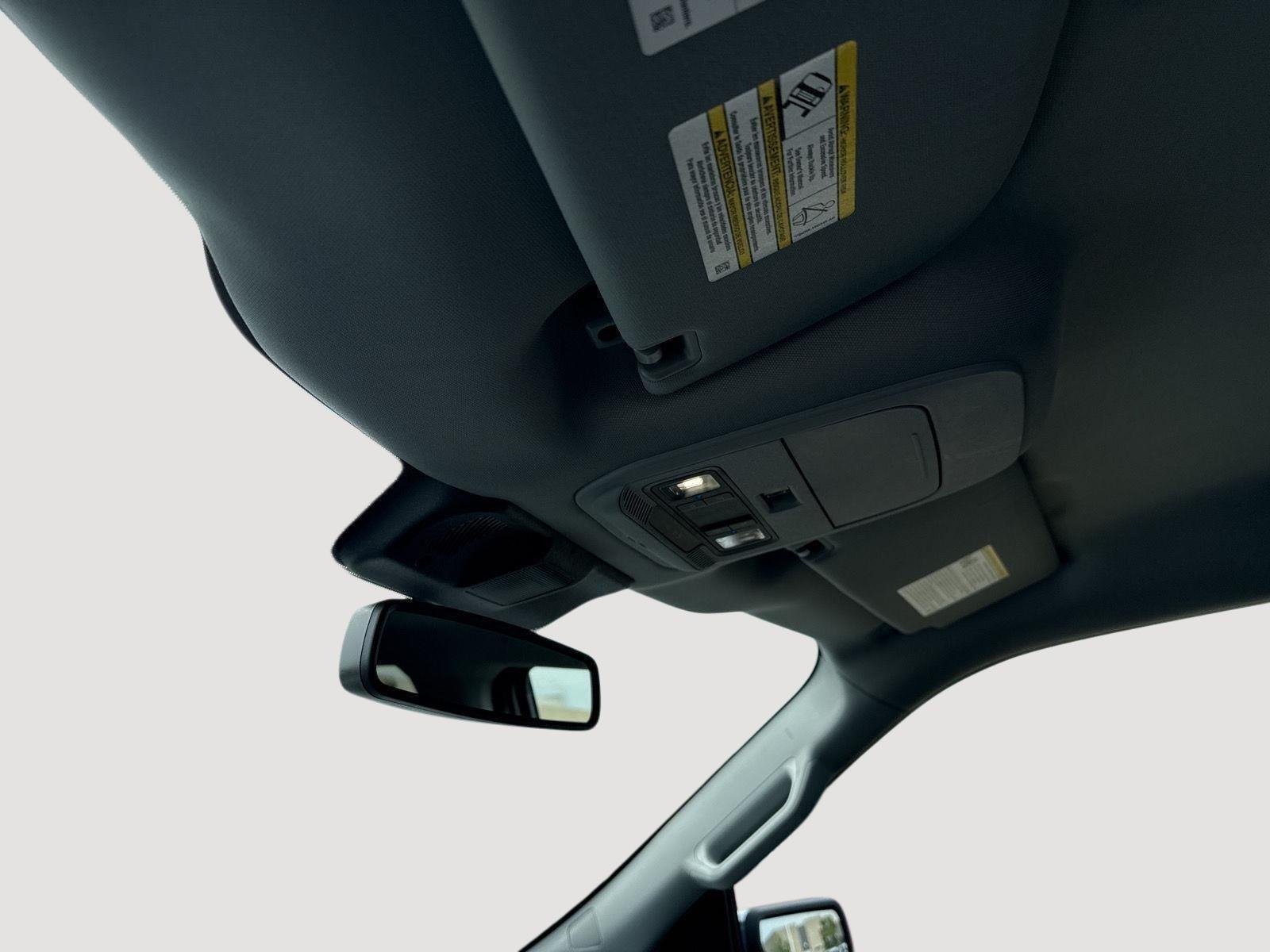 Used 2024 Oxford White Ford XLT image 26