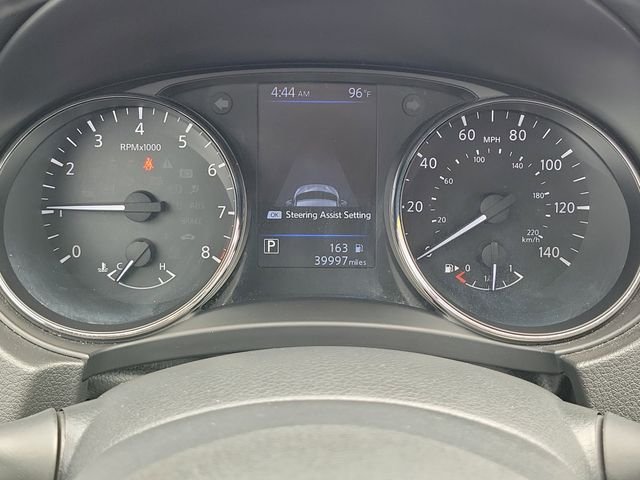 Used 2022 Red Nissan SV image 23