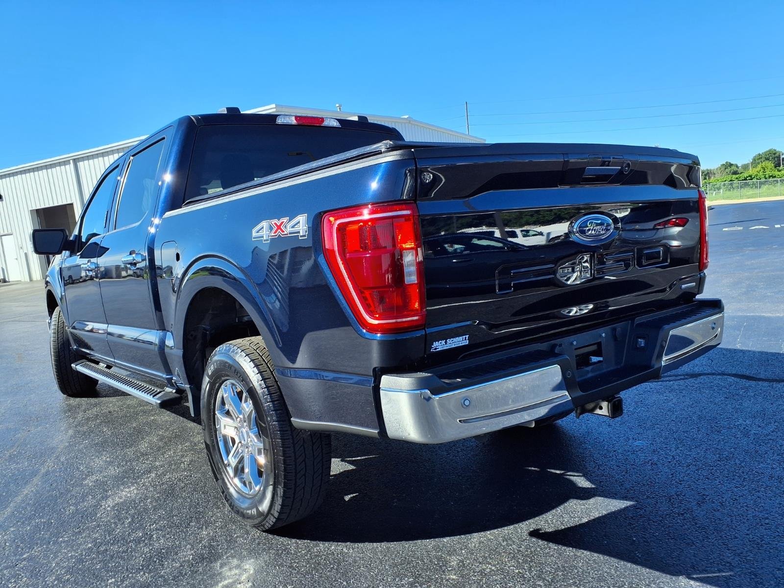 Used 2022 Blue Ford XLT image 32