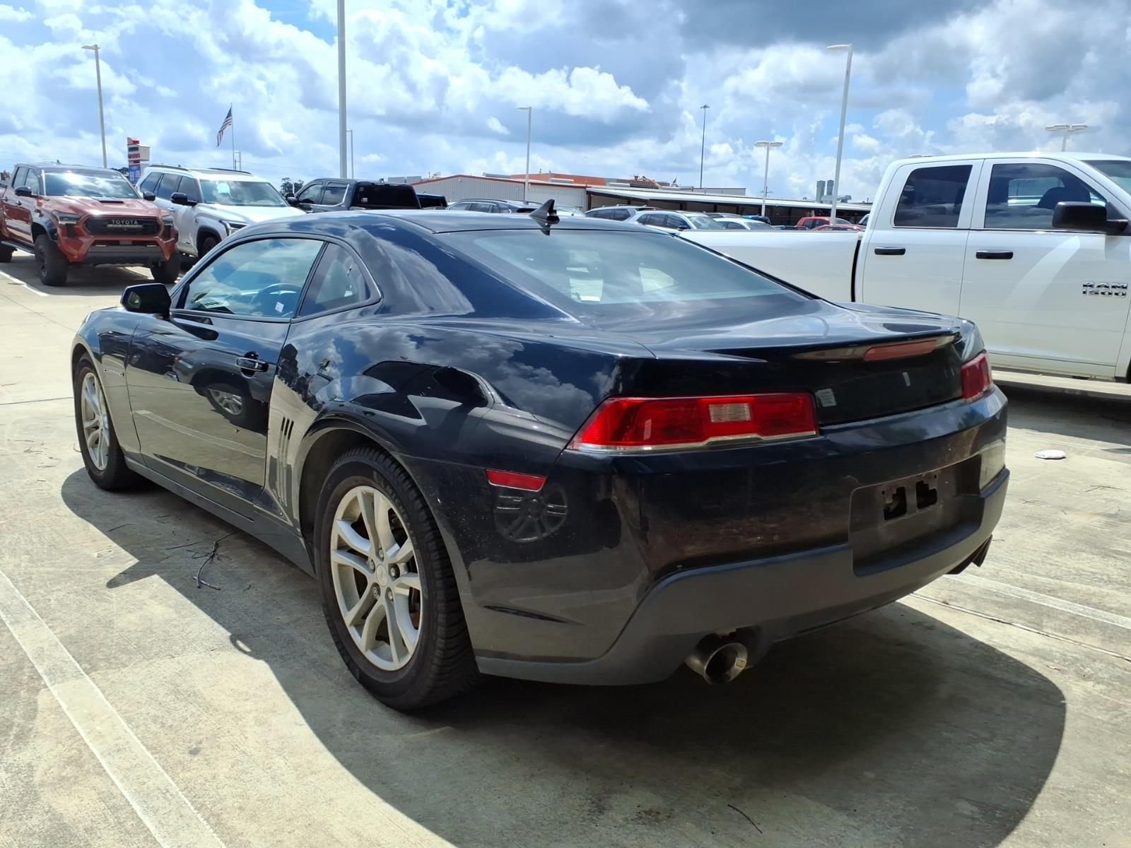 Vehicle Image 2
