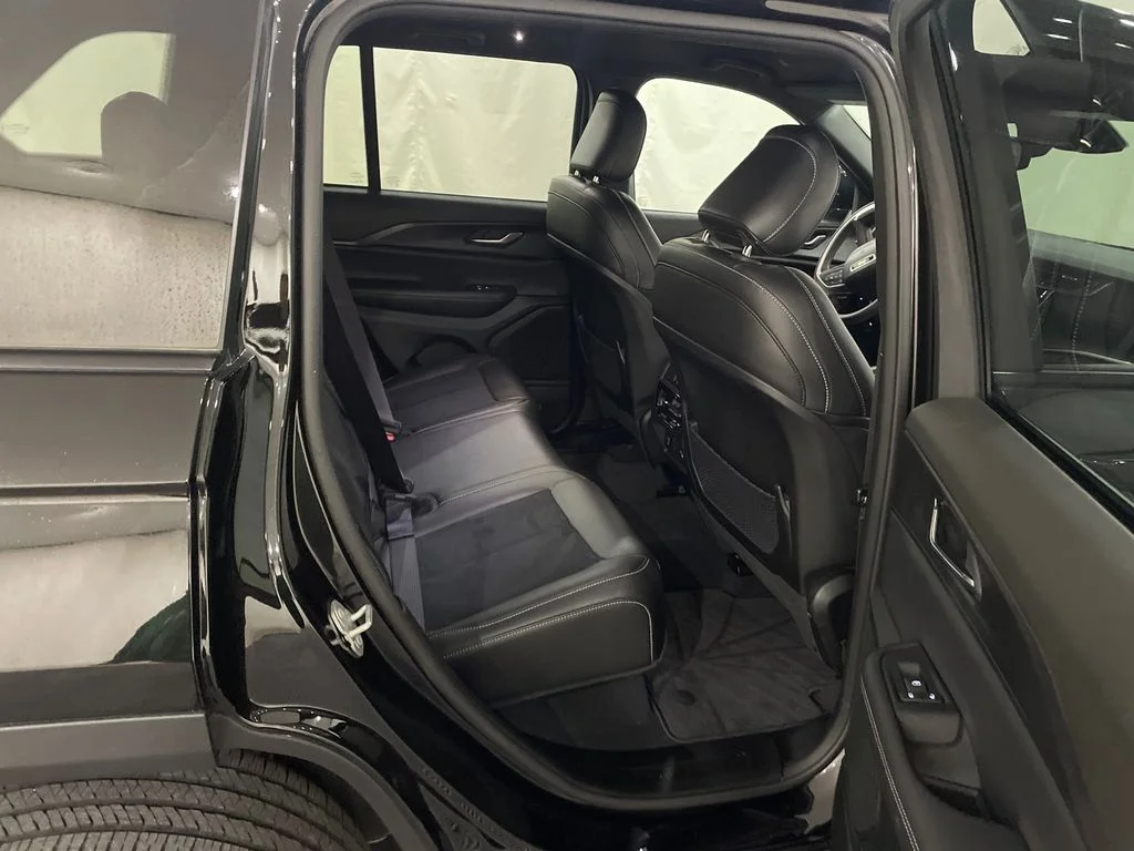2024 Jeep Grand Cherokee Altitude - Photo 27
