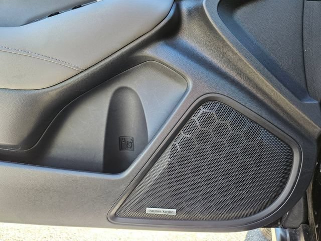 Used 2025 Crystal Black Silica Subaru Onyx Edition image 14
