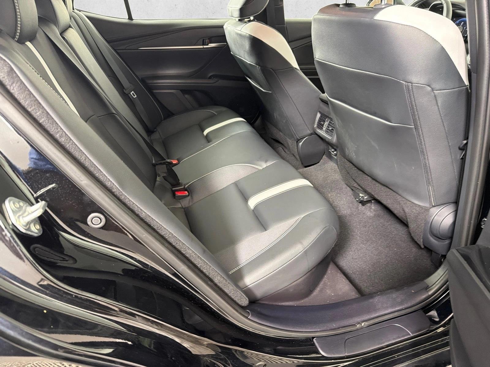 Used 2025  Toyota SE image 15