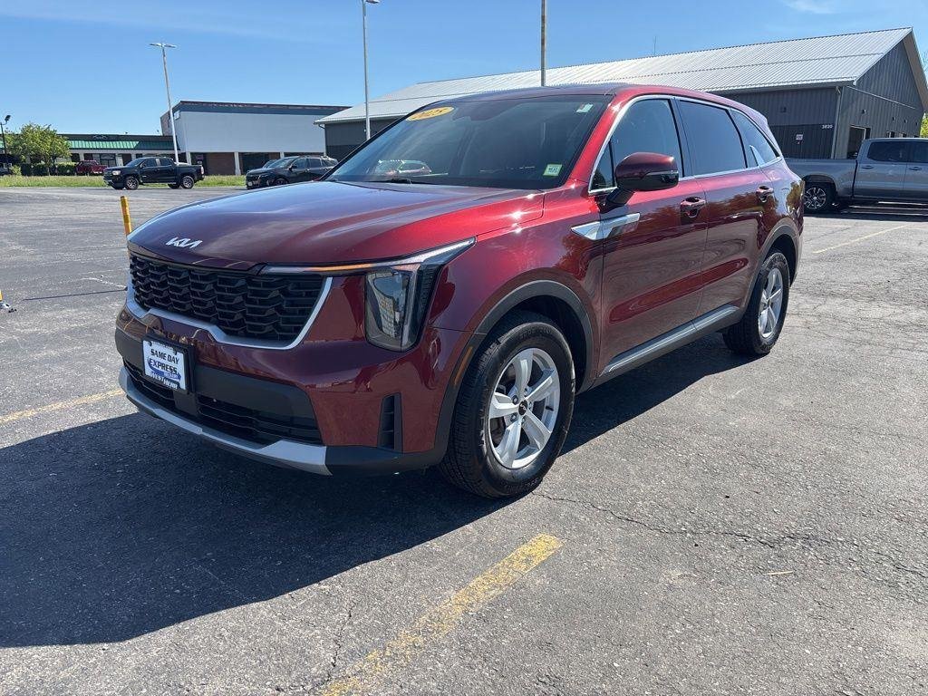 Used 2025 Red Kia LX image 3
