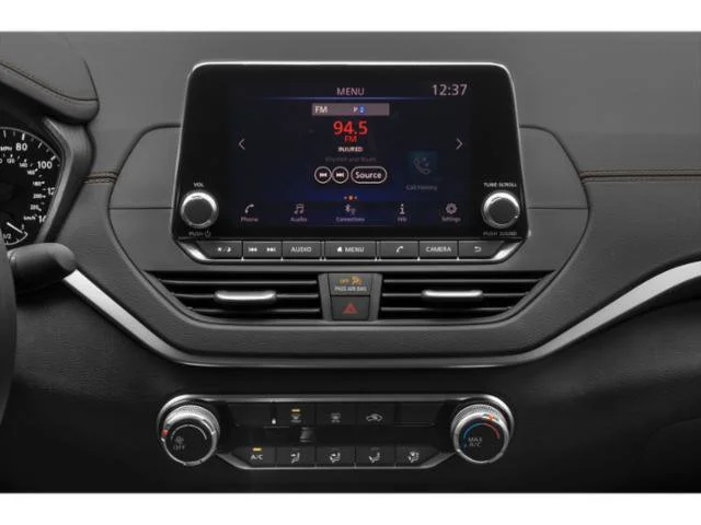 Used 2019 Super Black Nissan 2.5 SR image 13