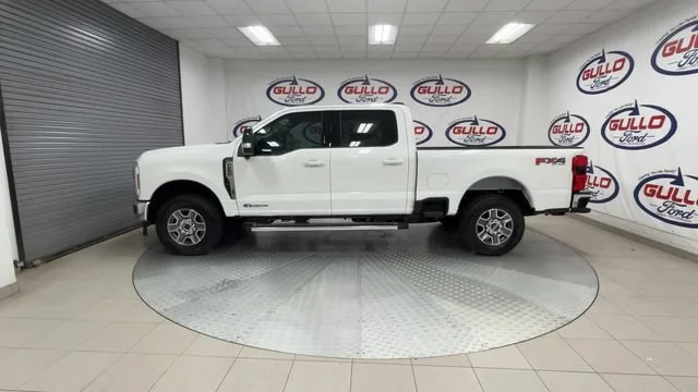 New 2026 Star White Metallic Tri-Coat Ford Lariat image 8