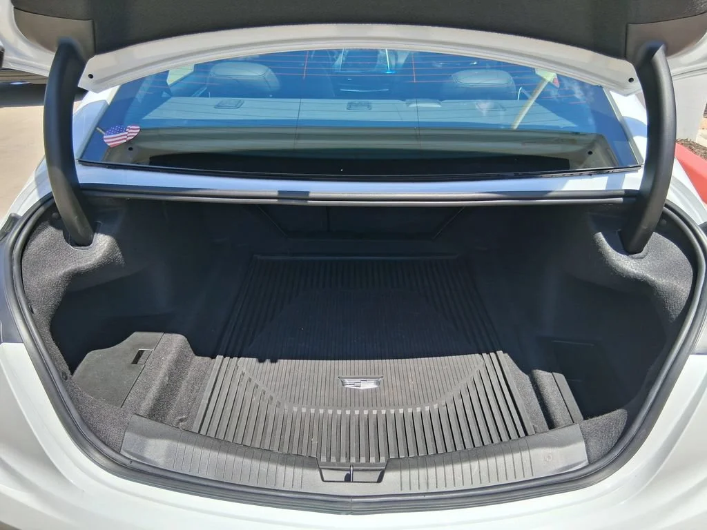 Used 2023 SUMMIT WHITE Cadillac Luxury image 6