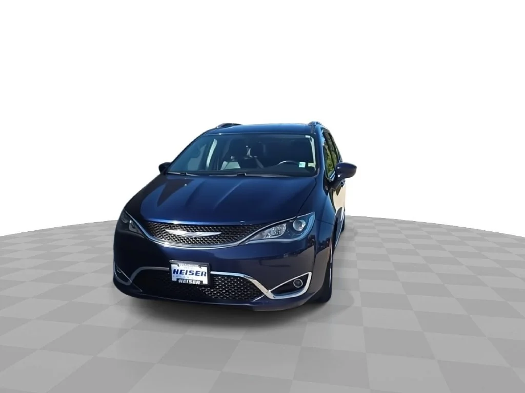 Used 2017 Blue Chrysler Touring L Plus image 3