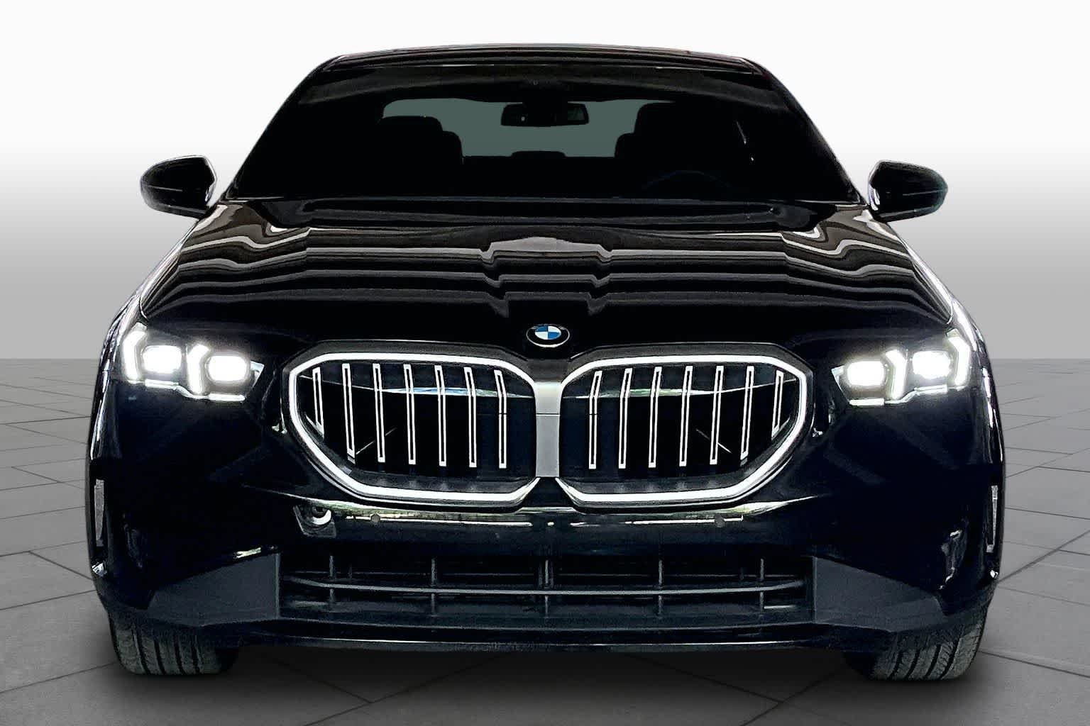 Used 2025 Black Sapphire Metallic BMW 530i image 3