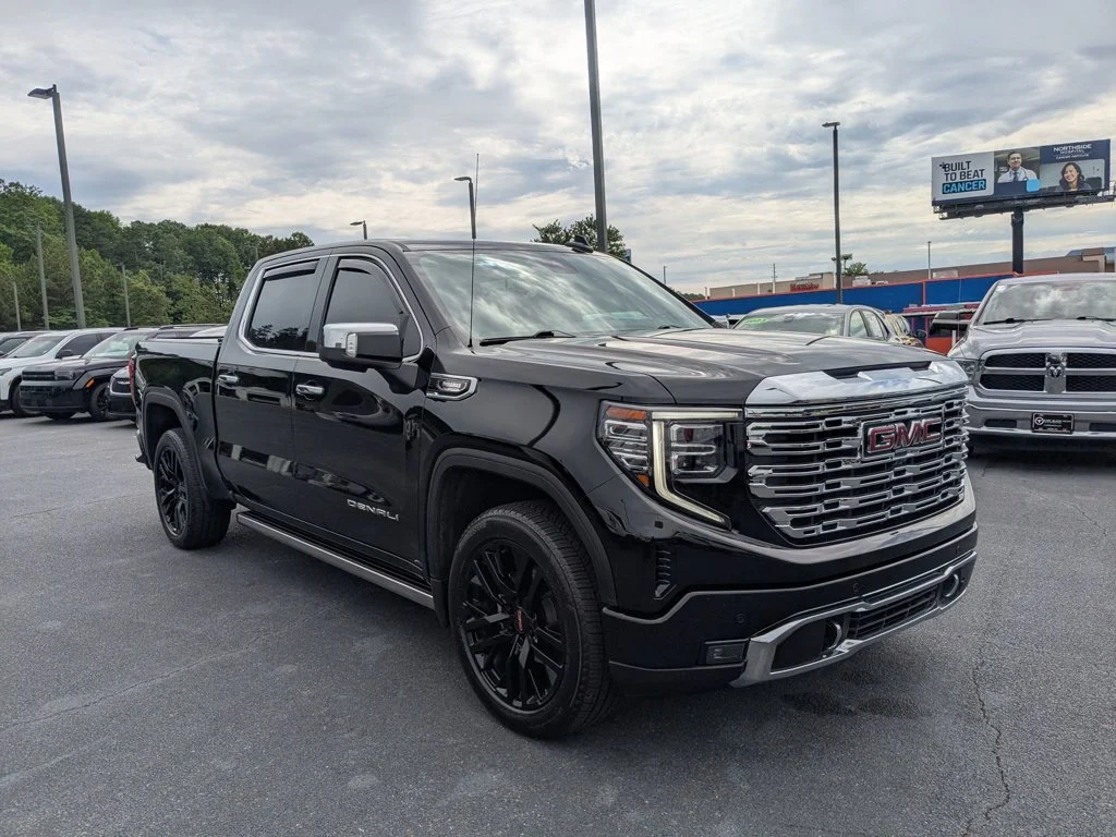 Used 2023 Onyx Black GMC Denali image 3