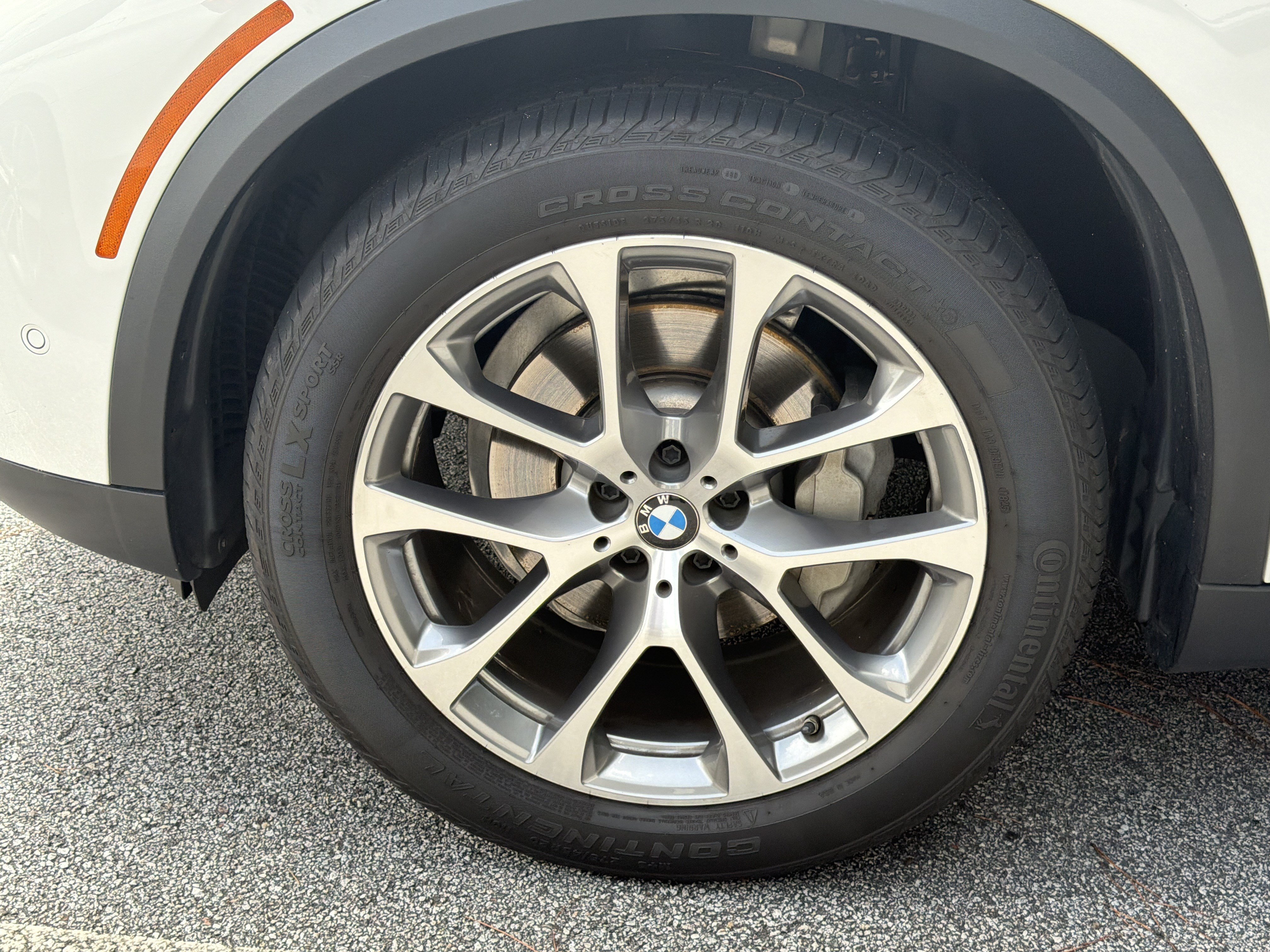 Used 2019 Alpine White BMW xDrive40i image 3