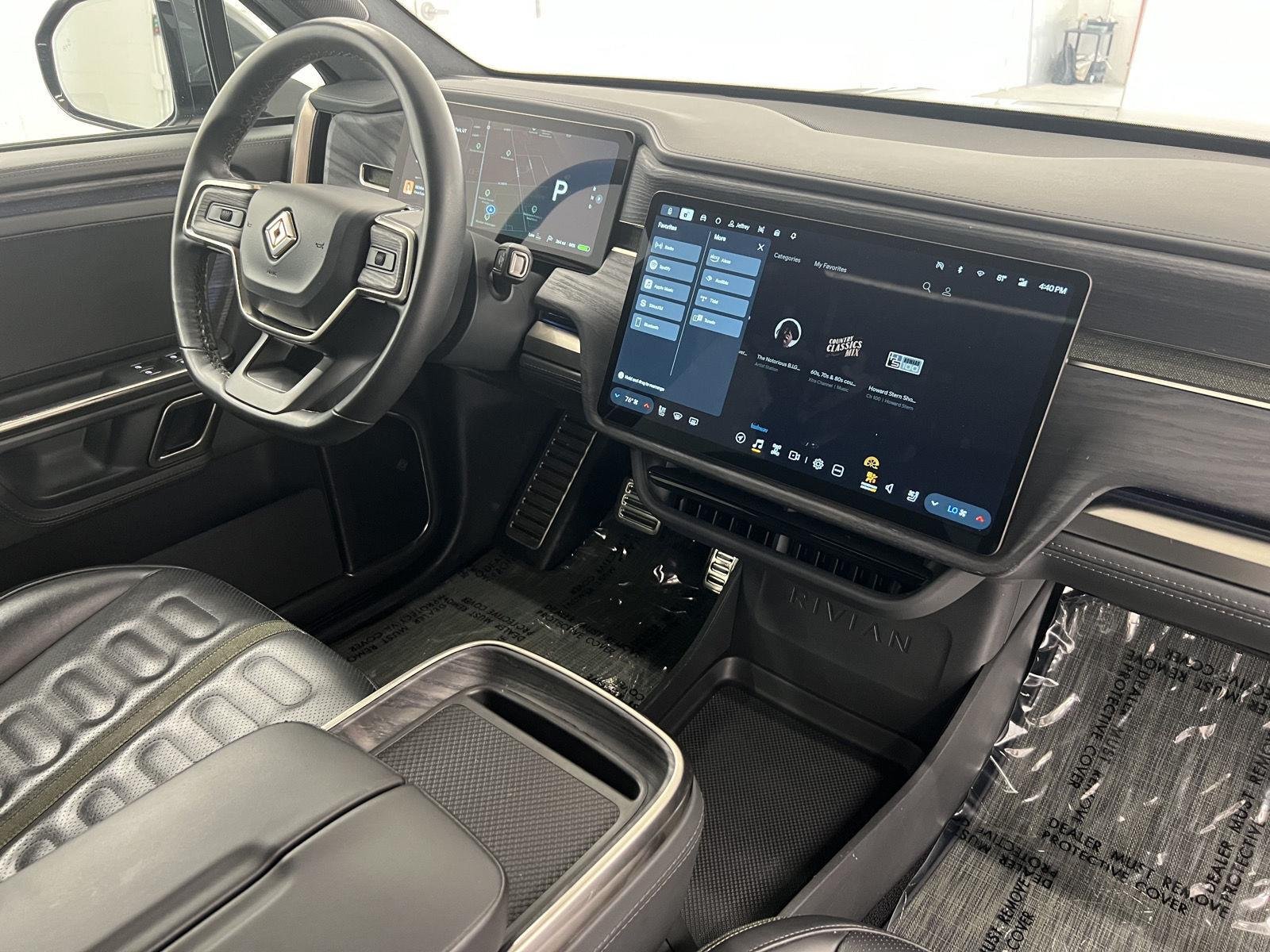 2024 Rivian R1S Adventure - Photo 28
