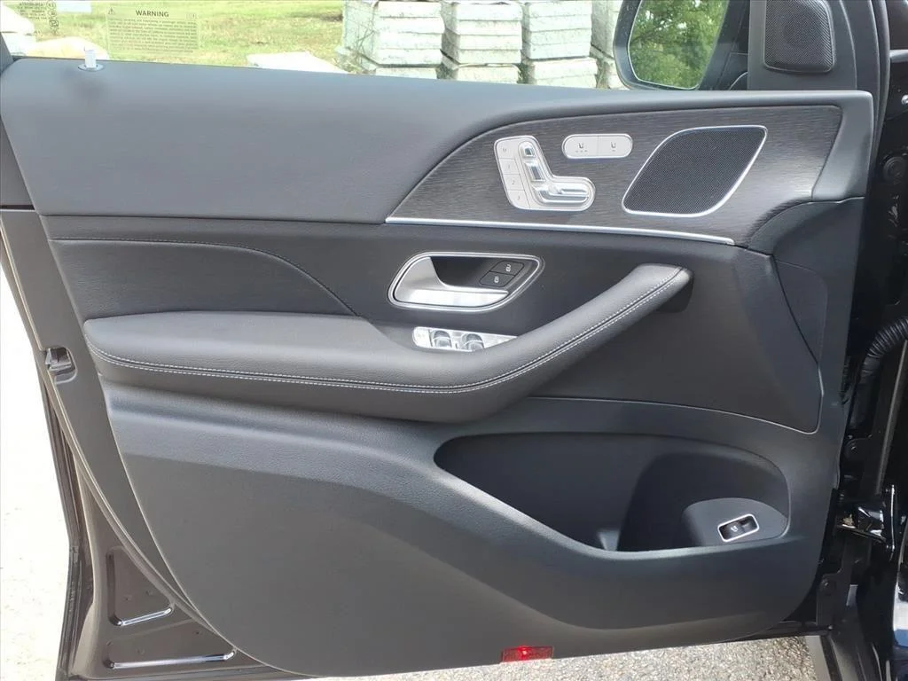 2025 Mercedes-Benz GLE GLE450 - Photo 16