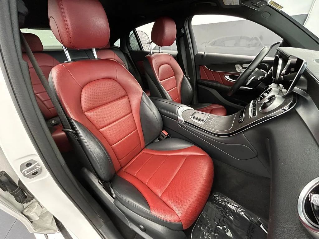 Used 2022 Diamond White Mercedes-Benz GLC 300 Coupe image 54