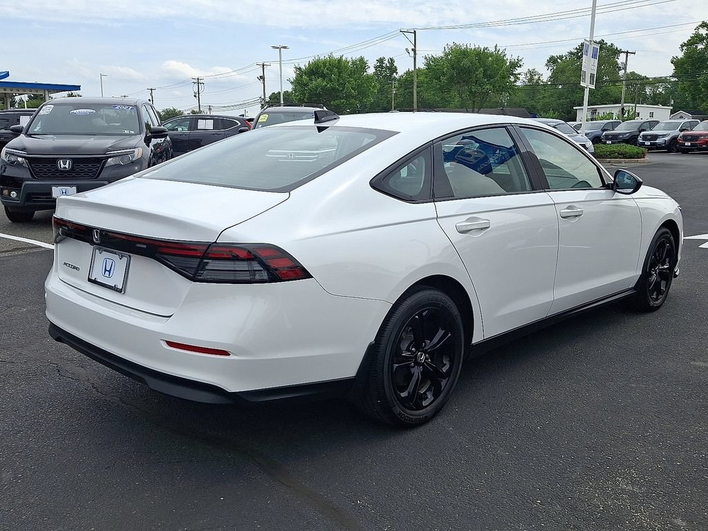 Certified Used 2025 Platinum White Pearl Honda 1.5T SE image 39