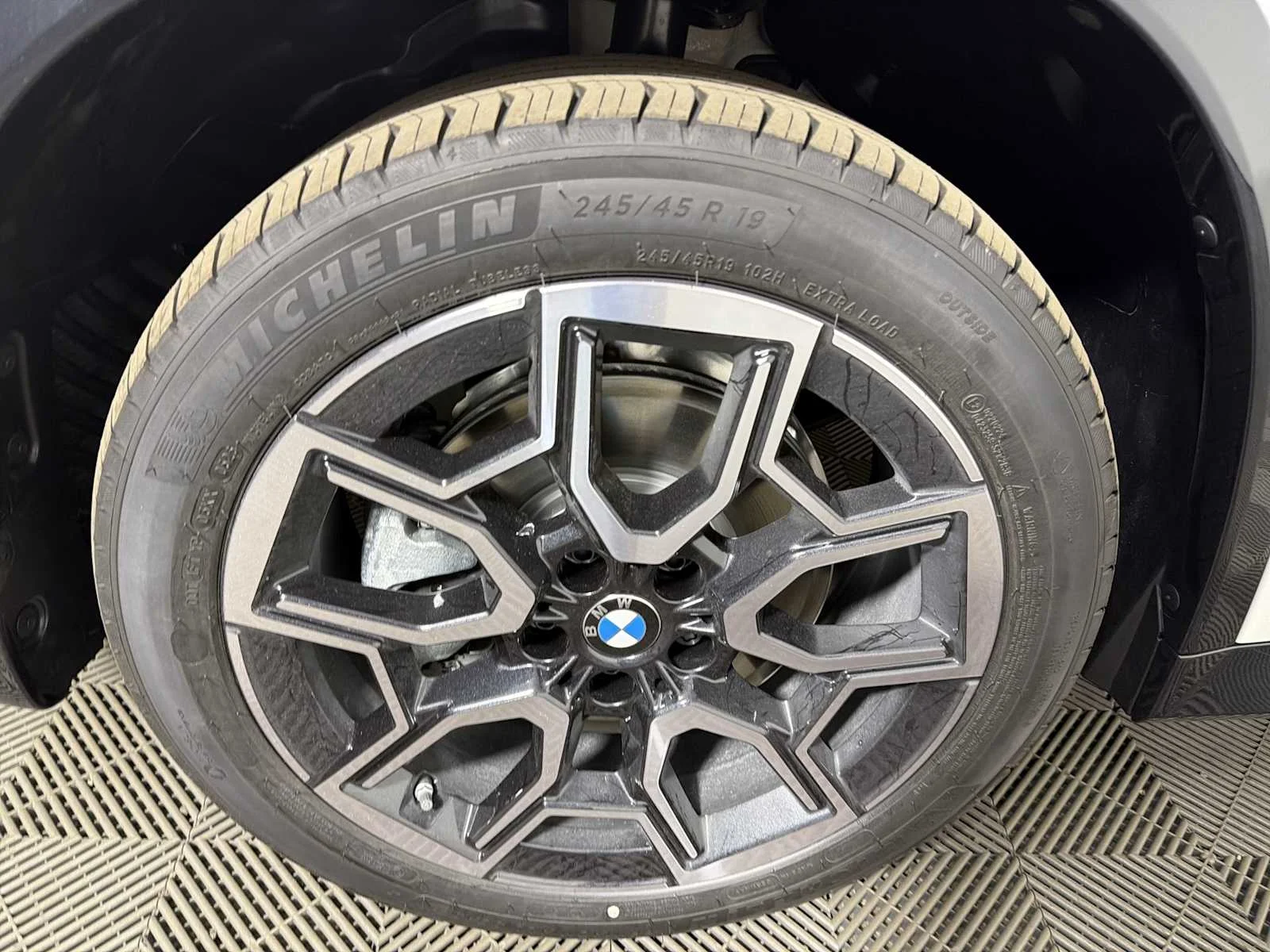 New 2026 Alpine White BMW xDrive28i image 10