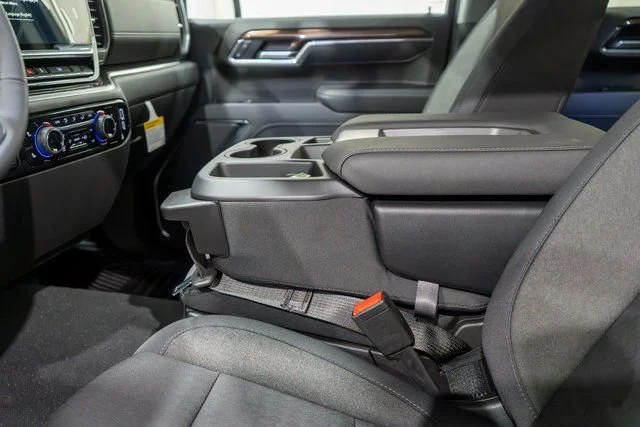 2026 Chevrolet Silverado 1500 LT - Photo 15