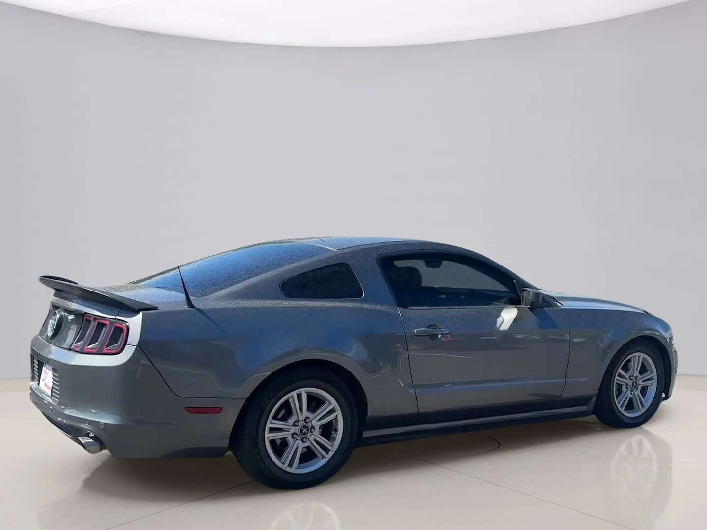 Used 2014 Black Ford V6 image 6