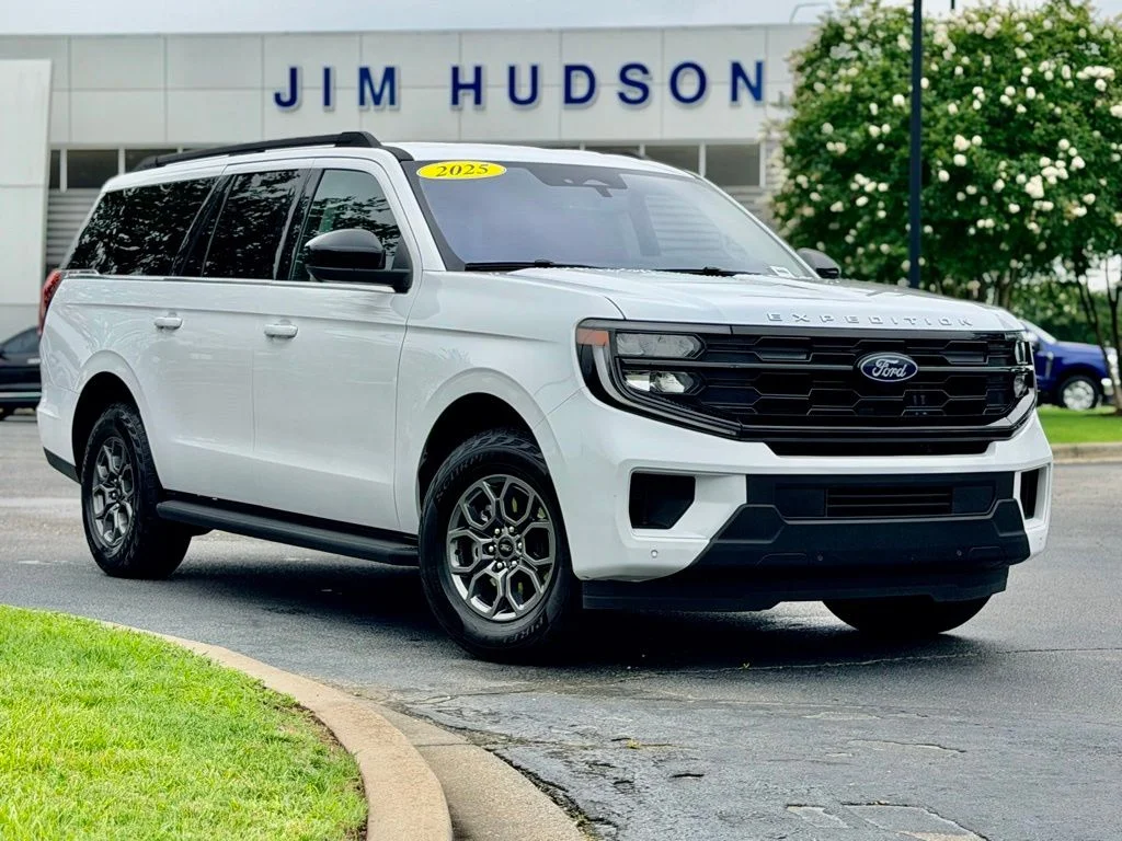 Used 2025 White Ford Active image 2
