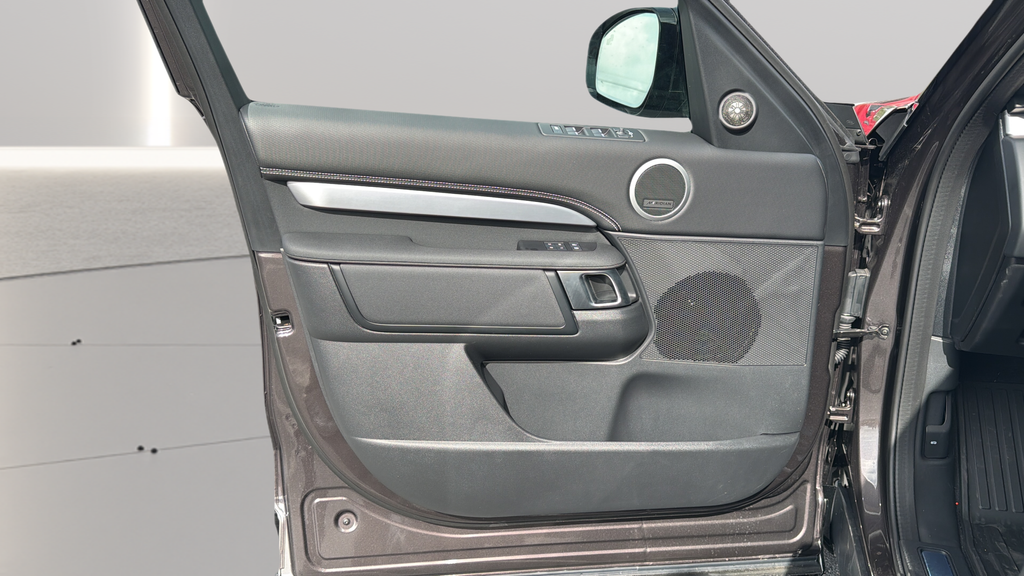 New 2026 Charente Grey Land Rover Dynamic SE image 20