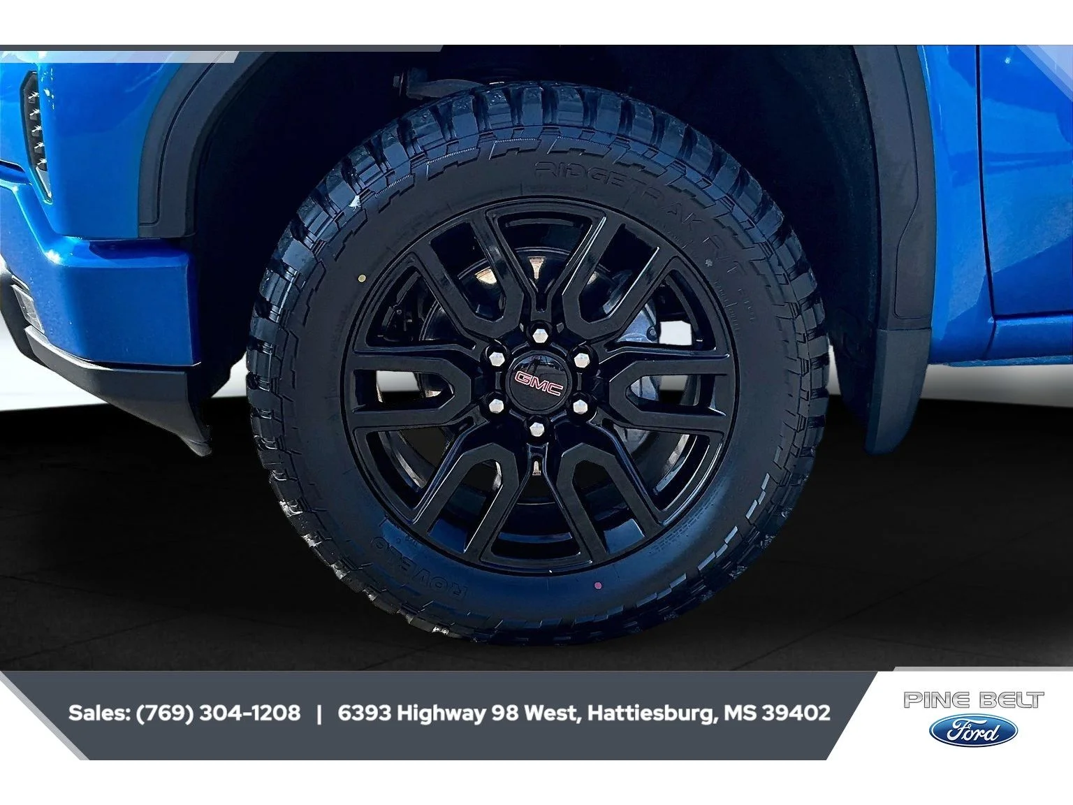 Used 2024 Dynamic Blue Metallic GMC Elevation image 7