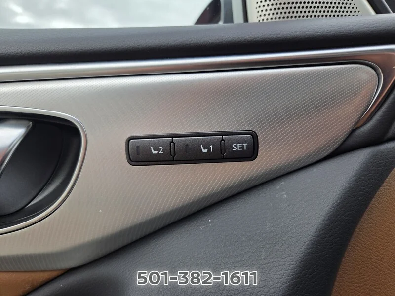 Used 2023 Pure White INFINITI LUXE RWD image 31