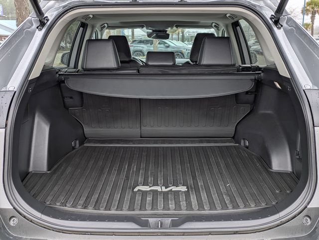 Used 2022 Silver Toyota XLE Premium image 12