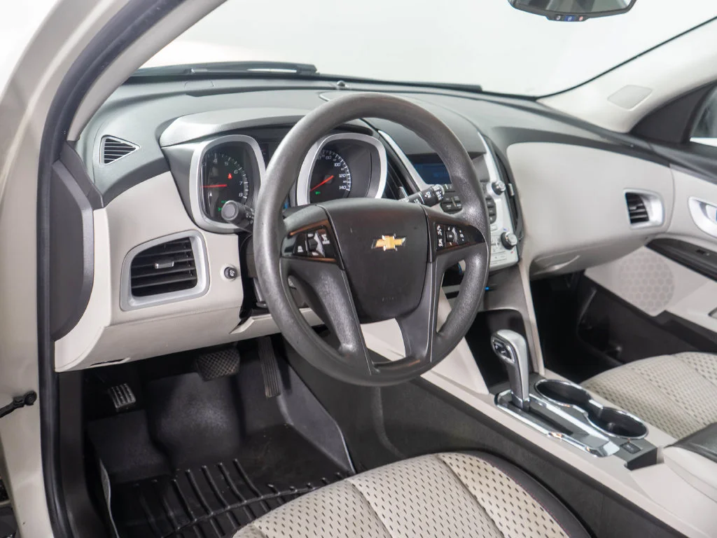 Used 2014 Gold Chevrolet LS image 13