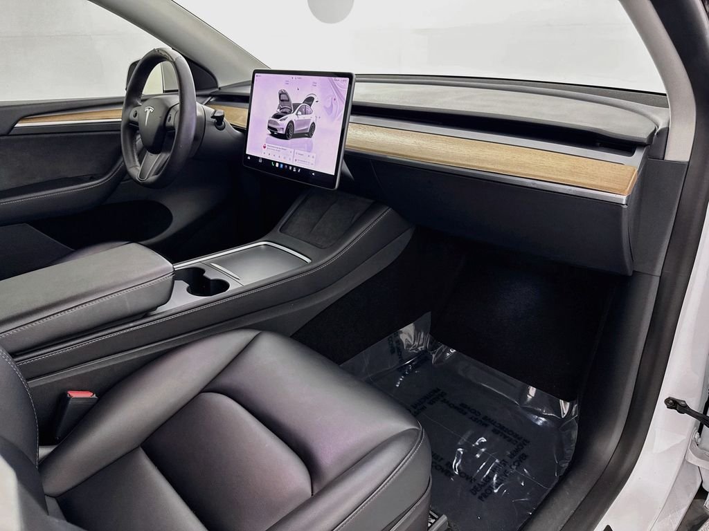 Used 2022 White Tesla Performance image 30