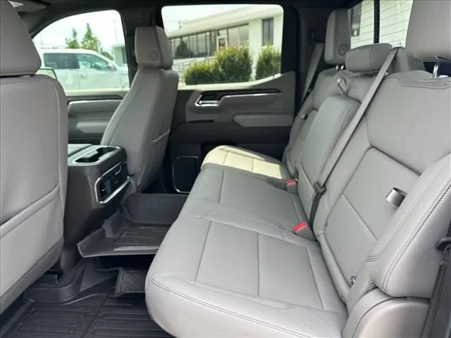 2026 GMC Sierra 1500 SLT - Photo 24